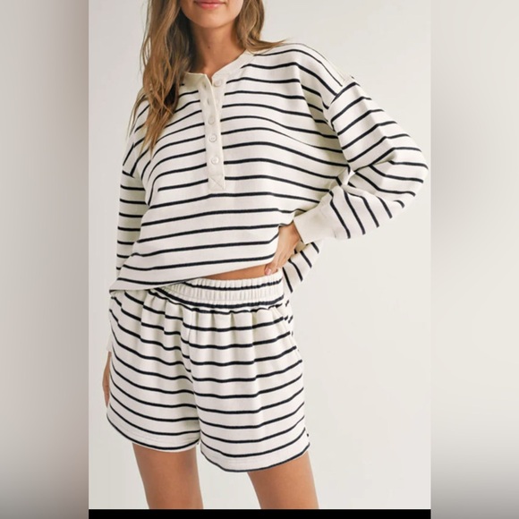 Kendal - black and white stripe half button and short set - Picture 4 of 4